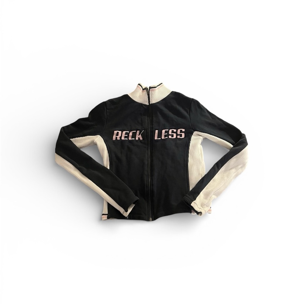 Subdued RECKLESS tight fit sweater